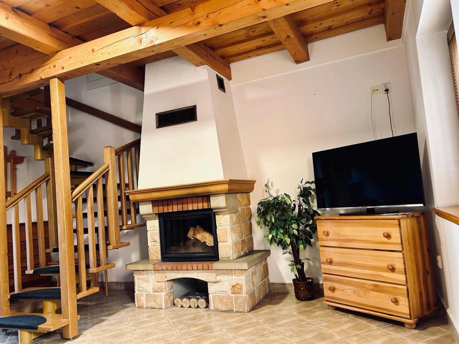 Slanicky Dvor Hotel Námestovo Екстериор снимка