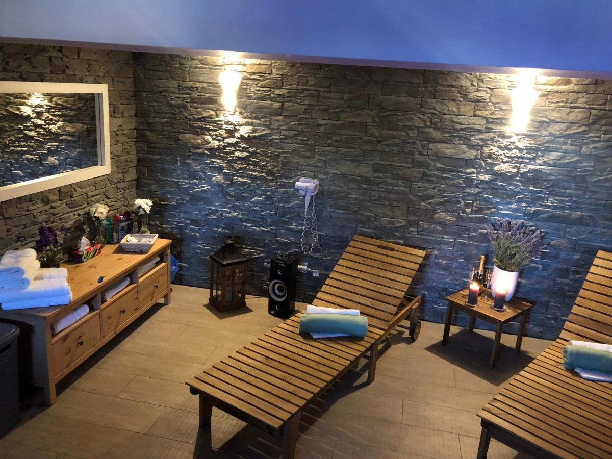 Slanicky Dvor Hotel Námestovo Екстериор снимка